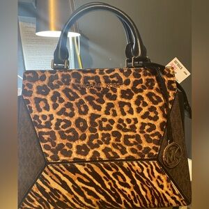 Michael Kors leopard print crossbody bag *flawed*